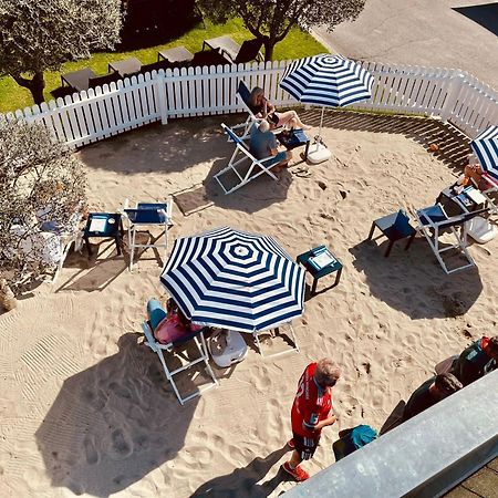 Schlosshof Charme Resort - Hotel & Camping Lana Dış mekan fotoğraf