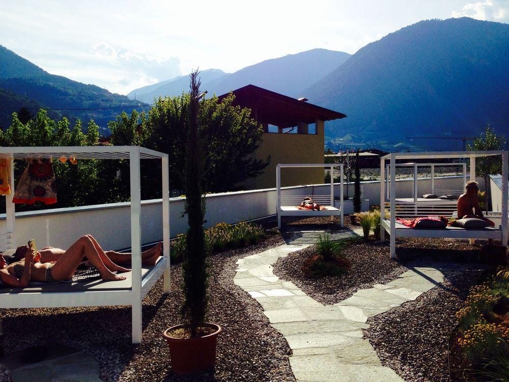 Schlosshof Charme Resort - Hotel & Camping Lana Dış mekan fotoğraf